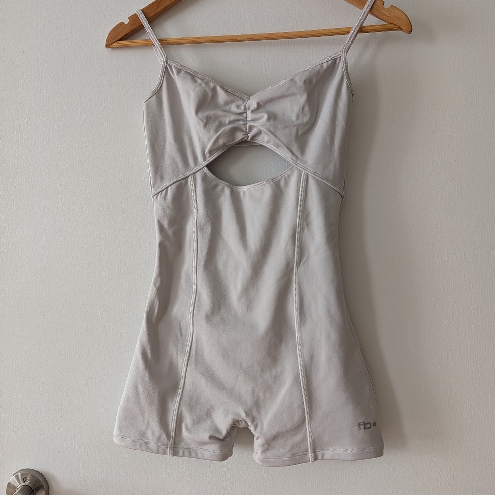 Frankie's Bikinis Clara Cutout onsie